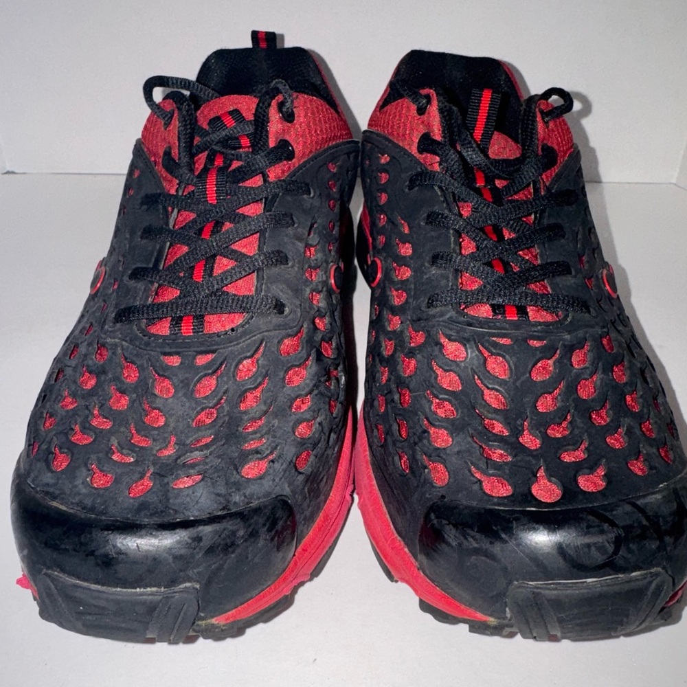 GRAVITY DEFYER G DEFY MEN'S SZ 11 BLACK/RED FLEXTNET ATHLETIC SHOE SNEAKER
